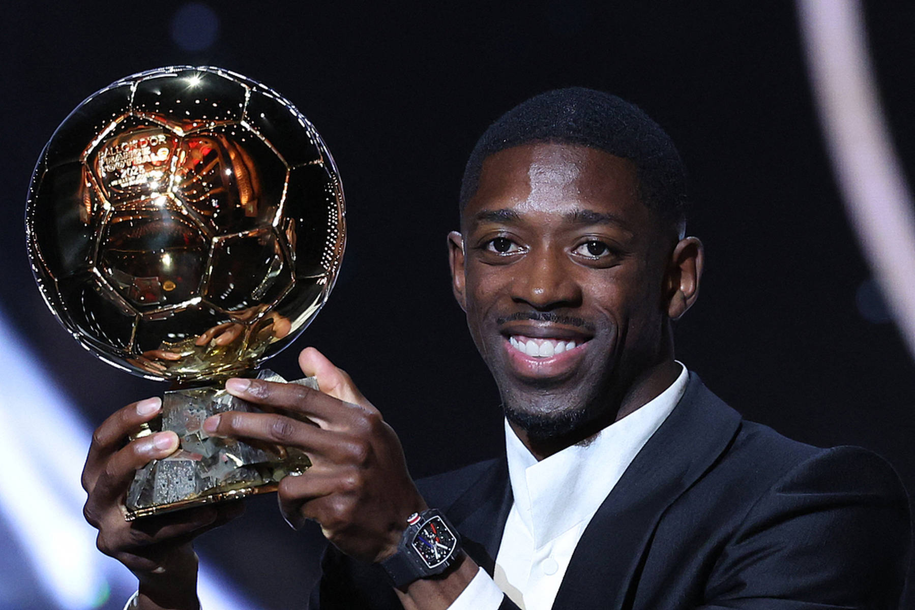 Golden Globe得分:Dembele以巨大的优势赢得了冠军Mbappe 使他超过1,000分